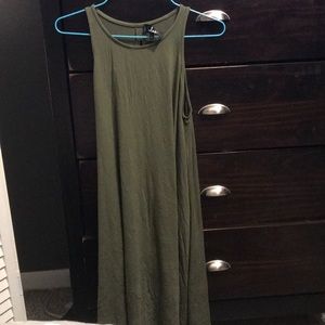 Flowy dress with pockets